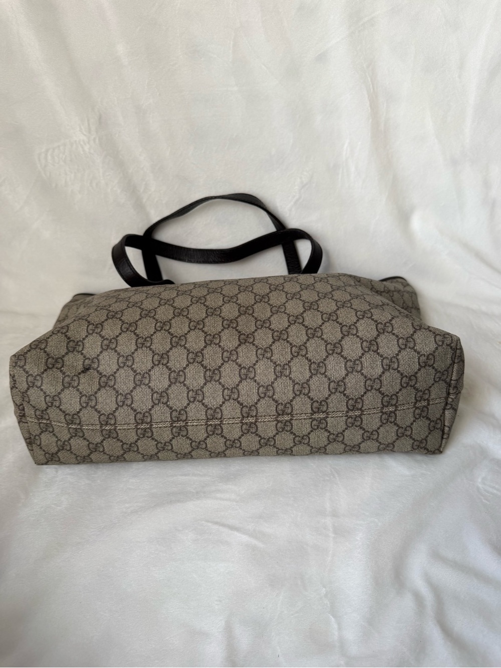 Gucci Brown GG Canvas Tote with Dark Brown Leather Trim - Picture 4 of 16